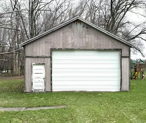 10504 8th NW, Grand Rapids, MI 49534