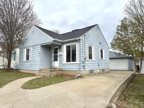 1221 Webster St NW, Grand Rapids, MI 49504