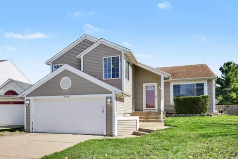 4606 Country Hill Dr SE, Kentwood, MI 49512