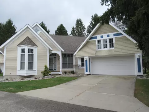 982 Sunflower Ct #19, Holland, MI 49424