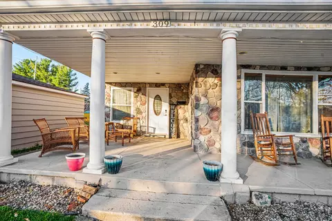 309 S Kimmel St, Berrien Springs, MI 49103