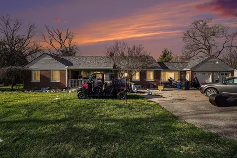 9235 Lapeer Rd, Davison, MI 48423