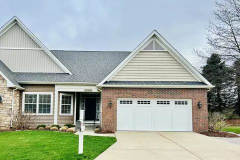 7831 Derby Ct, Kalamazoo, MI 49009