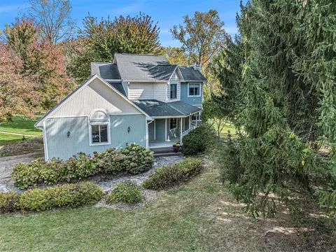 2875 Trailwood Ln, Ann Arbor, MI 48105