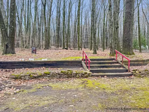 Exterior - 288 E 88th St, Newaygo, MI 49337 photo 3 of 3