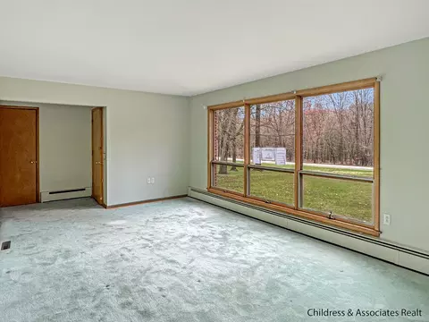 Living - 288 E 88th St, Newaygo, MI 49337 photo 4 of 4