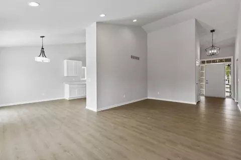 Living - 31541 Augusta Dr #71, Romulus, MI 48174 photo 2 of 2