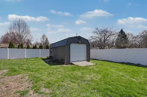 Exterior - 3423 Balmars Ave, Jackson, MI 49201 photo 8 of 8