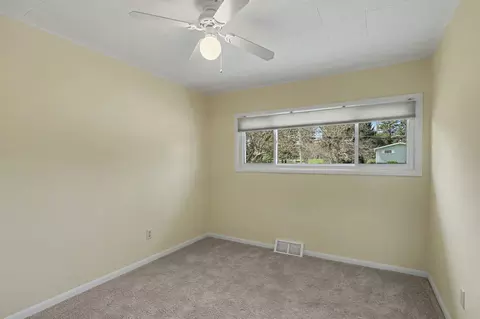 Bedroom - 3423 Balmars Ave, Jackson, MI 49201 photo 7 of 10