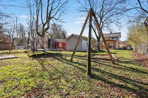 Exterior - 606 Birch St, Marshall, MI 49068 photo 3 of 3