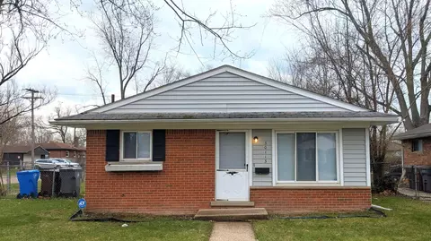 30113 Hazelwood St, Inkster, MI 48141