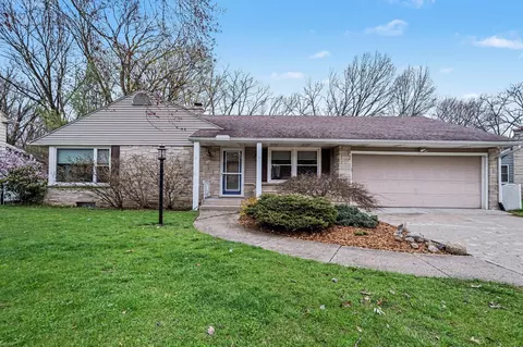 1336 Lama Rd, Kalamazoo, MI 49008
