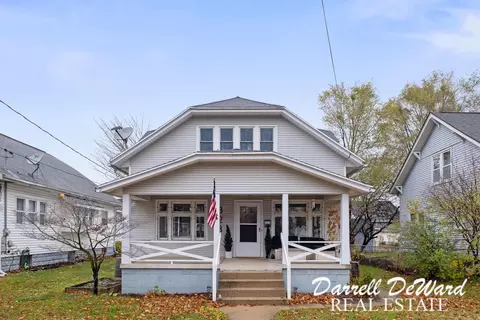 823 Webster St NW, Grand Rapids, MI 49504