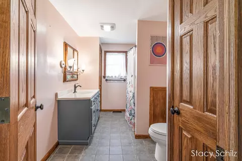 Bath - 129 Sunset Dr, Dowling, MI 49050 photo 1 of 3