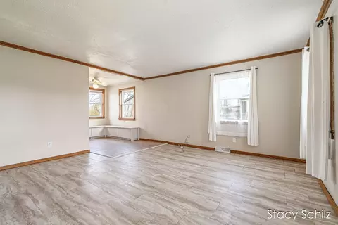 Living - 129 Sunset Dr, Dowling, MI 49050 photo 2 of 7