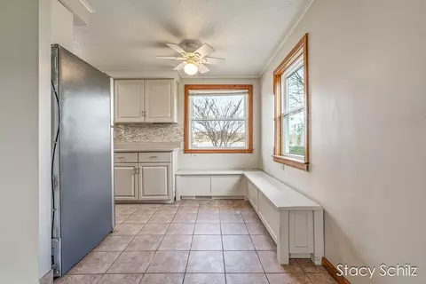 Kitchen - 129 Sunset Dr, Dowling, MI 49050 photo 1 of 4