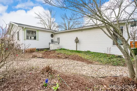 Exterior - 129 Sunset Dr, Dowling, MI 49050 photo 10 of 18