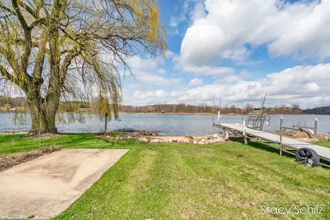 Exterior - 129 Sunset Dr, Dowling, MI 49050 photo 5 of 18