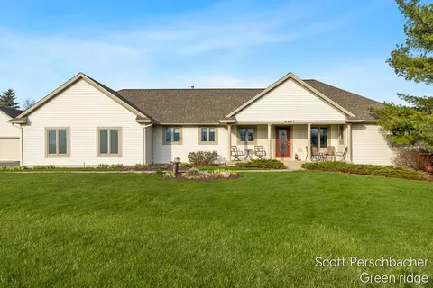 8847 Claire Ct SE, Alto, MI 49302