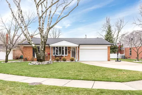 15507 Williams St, Livonia, MI 48154