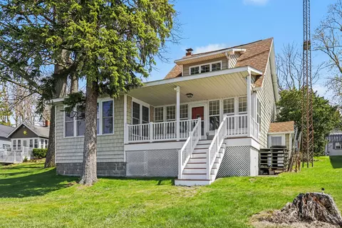 816 S Werners Landing Dr, Bronson, MI 49028