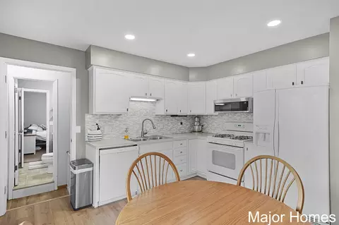 Kitchen - 4076 Ranchero Dr, Dorr, MI 49323 photo 2 of 3