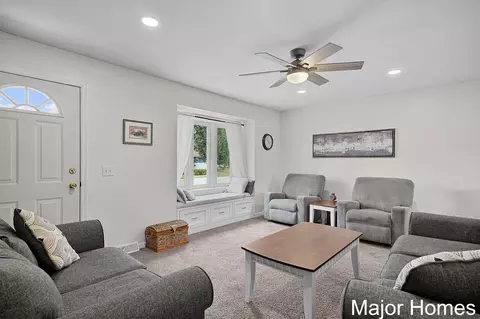 Living - 4076 Ranchero Dr, Dorr, MI 49323 photo 2 of 3