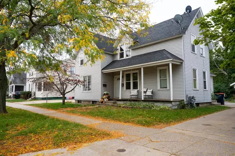 322 College Ave, Holland, MI 49423