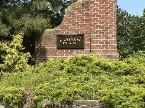 5141 Dickinson Estates Dr #15, St. Joseph, MI 49085