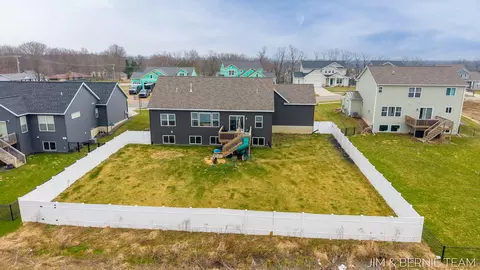 View/Area - 8367 Bauer Ridge Ave, Jenison, MI 49428 photo 2 of 3