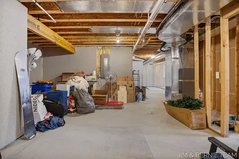 Entry Way - 8367 Bauer Ridge Ave, Jenison, MI 49428 photo 5 of 5