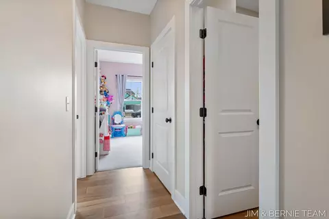 Entry Way - 8367 Bauer Ridge Ave, Jenison, MI 49428 photo 3 of 5