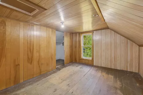 Bedroom - 311 E Pine St, Edmore, MI 48829 photo 3 of 4