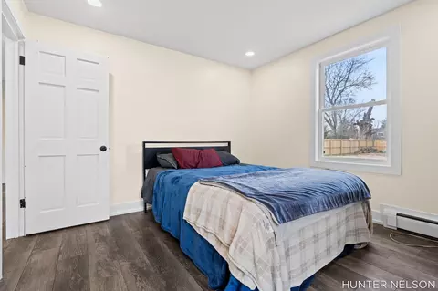Bedroom - 175 E Commerce St, Grant, MI 49327 photo 4 of 5