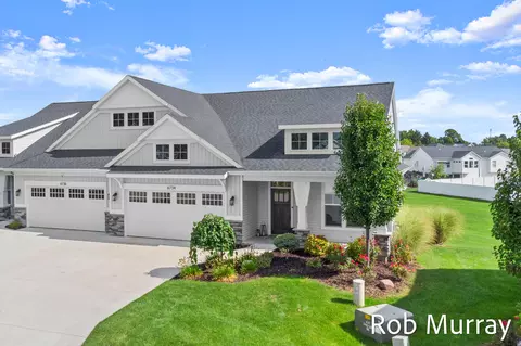 6734 Windsor Ridge Ct NE #6, Rockford, MI 49341