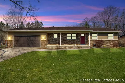 6301 Bechalla SE, Grand Rapids, MI 49546