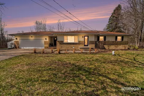 1120 S Loomis Rd, Mount Pleasant, MI 48858