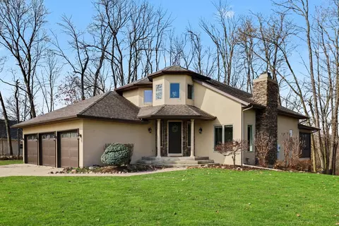 2011 Knollpoint Dr NE, Ada, MI 49301