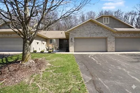 8094 Misty View Dr SW, Byron Center, MI 49315