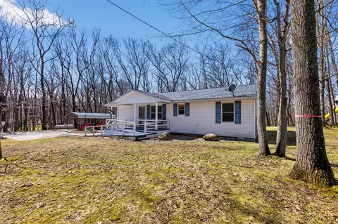 4161 Mockingbird Cir, Farwell, MI 48622