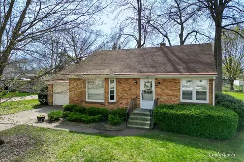 340 Woodward St, Zeeland, MI 49464