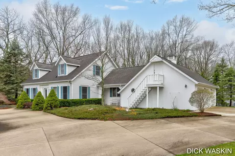 6515 Clearbrook Dr, Saugatuck, MI 49453