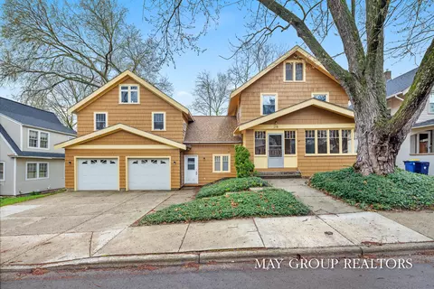 28 Benjamin Ave SE, Grand Rapids, MI 49506