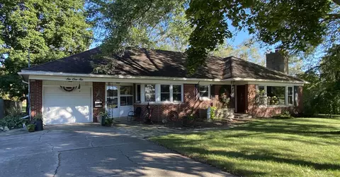 616 S Stewart Ave, Fremont, MI 49412