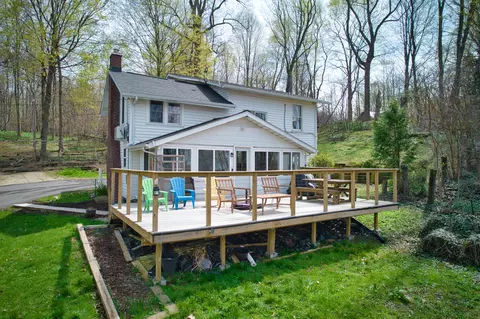 54879 Indian Lk, Dowagiac, MI 49047