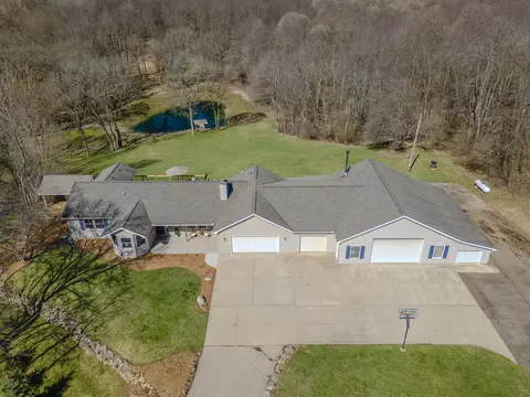View/Area - 2470 Whites Bridge Rd, Lowell, MI 49331 photo 2 of 10