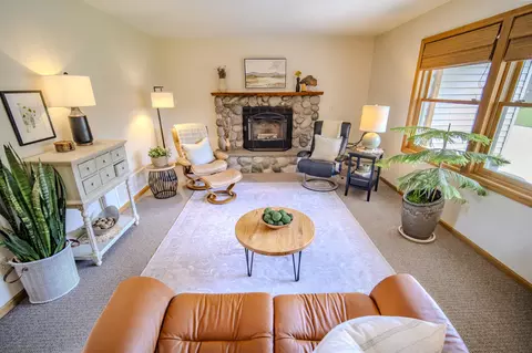 Living - 2470 Whites Bridge Rd, Lowell, MI 49331 photo 1 of 2