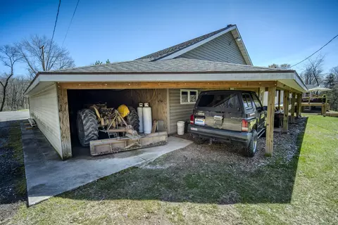 Exterior - 2470 Whites Bridge Rd, Lowell, MI 49331 photo 20 of 26