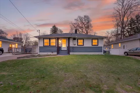 3834 Wyoming Ave SW, Wyoming, MI 49519
