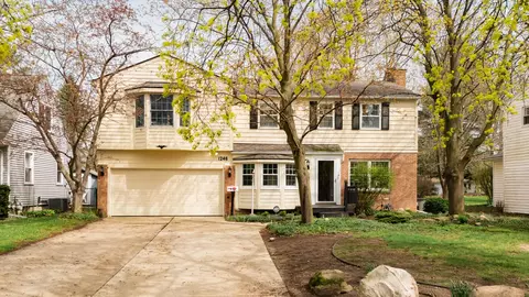 1246 Chester Rd, Lansing, MI 48912